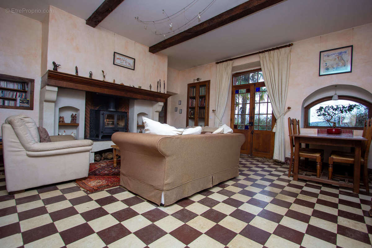 Elégante maison de maître avec potentiel commercial - photo 6