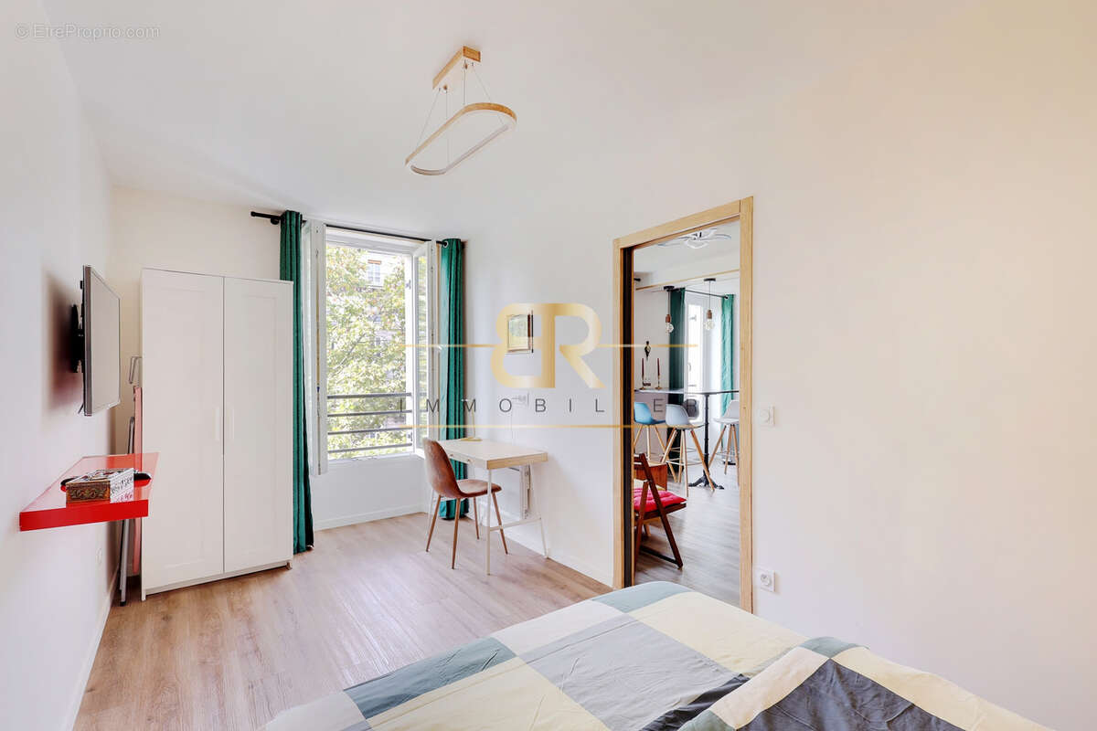 Appartement à PARIS-18E