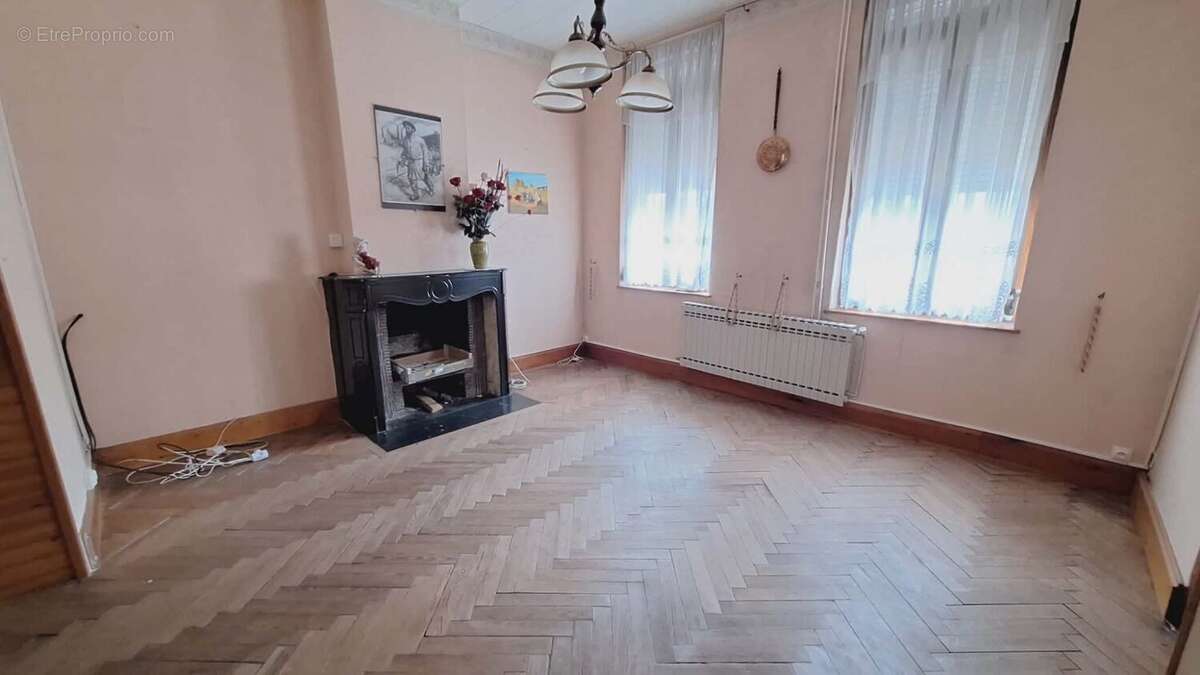 Maison à FRESNES-SUR-ESCAUT