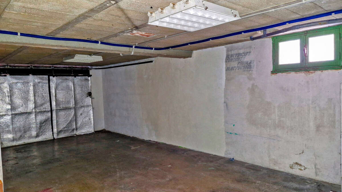 Maison à PERNES-LES-FONTAINES