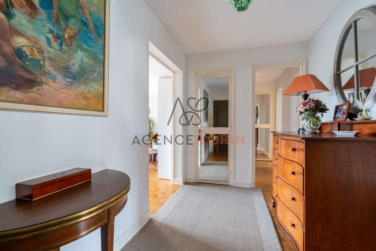 Appartement à LE VESINET