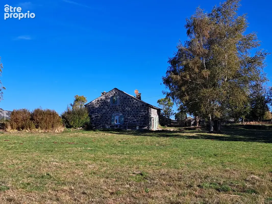 Ancienne petite chaumière au toit de lauzes sur 6000 m2 de terrain - photo 26