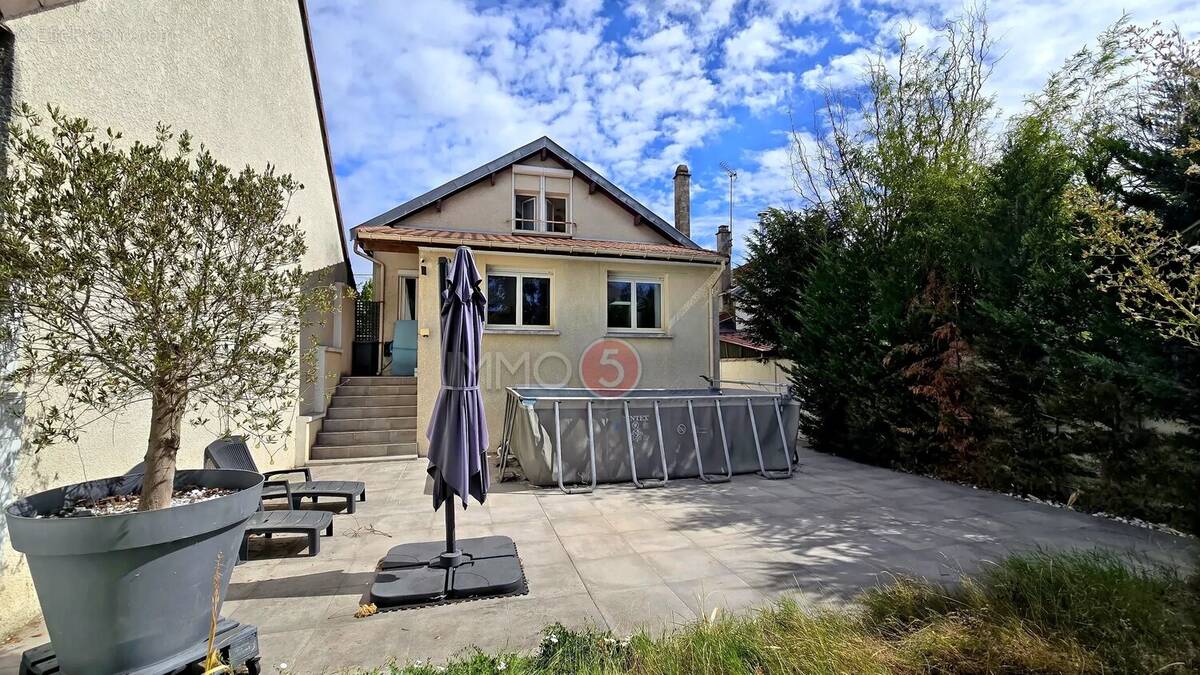 Maison à VILLEMOMBLE