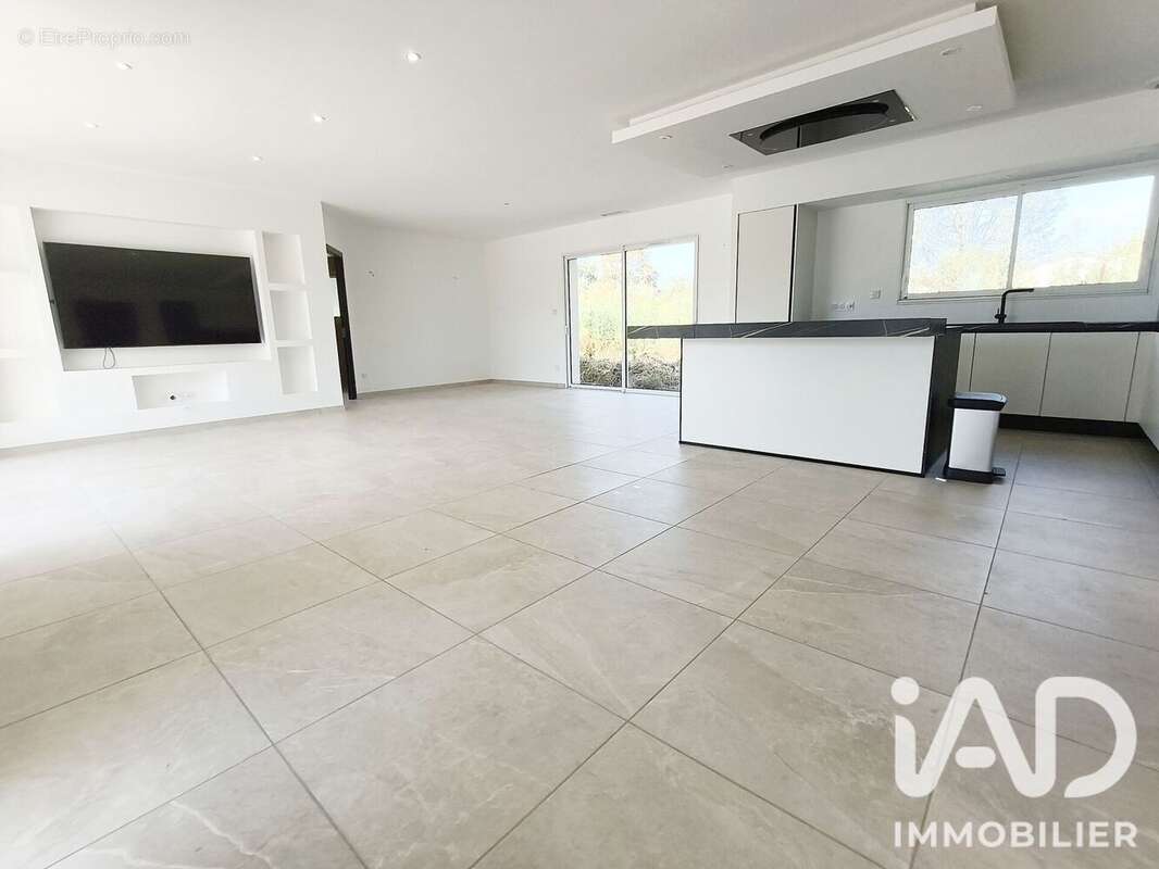 Maison 147 m² à Riom  - photo 5