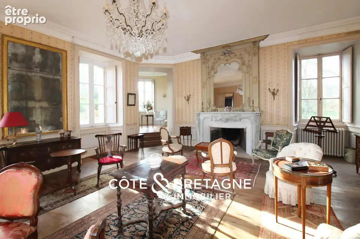 Côte & Bretagne Immobilier vous présente : Domaine historique de 25 ha avec château, moulin à eau, chapelle et - photo 7
