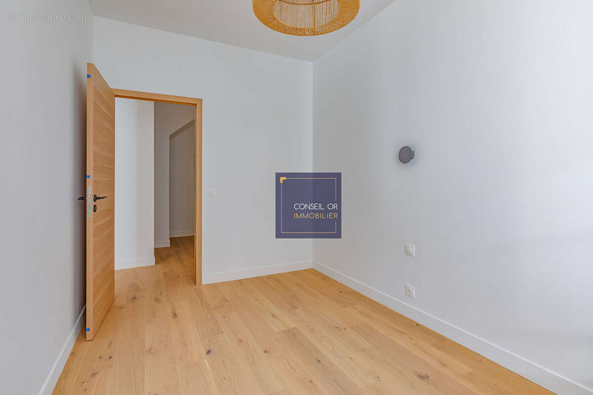 Appartement à SAINT-GENIS-LAVAL