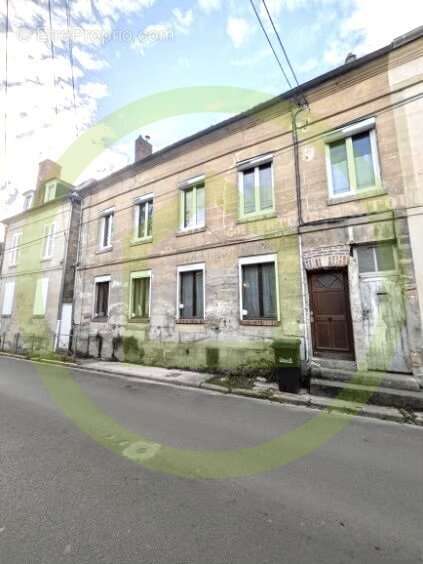 Appartement à MOUY
