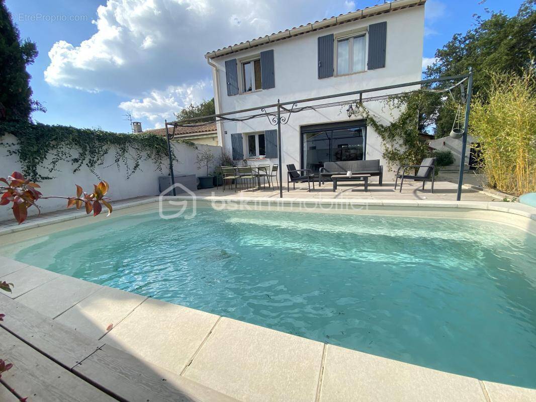 Maison à SAINT-CANNAT