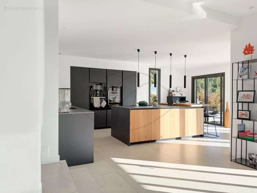 Appartement à FALICON