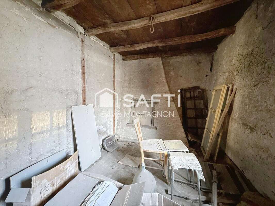 Photo 5 - Maison à SAINT-ETIENNE-DE-CROSSEY