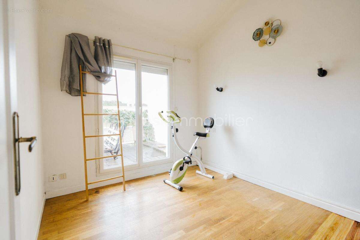 Maison 100 m² - 2 chambres - 2 faces - photo 9