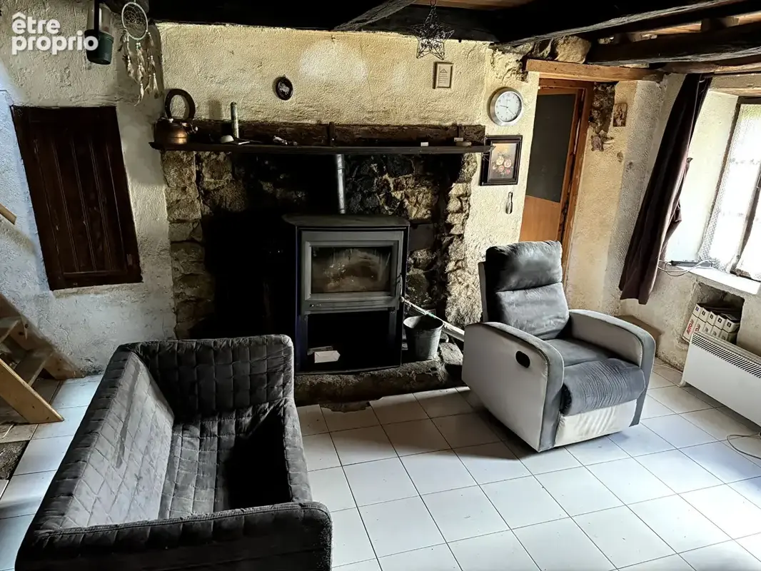 Ancienne Maison en Pierre Isolée, Grand Jardin de 2354m2 plus Bois pas loin de 3129m2 - photo 5