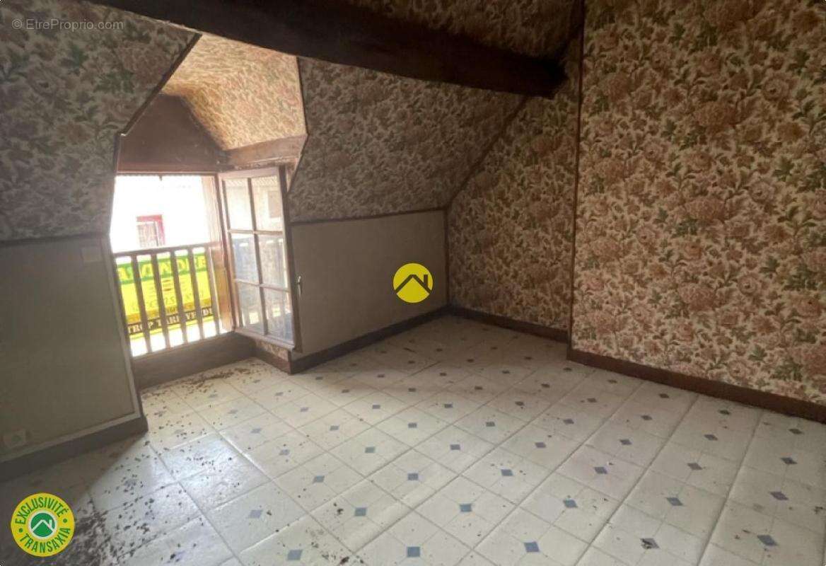 Maison à CHATEAUNEUF-SUR-CHER