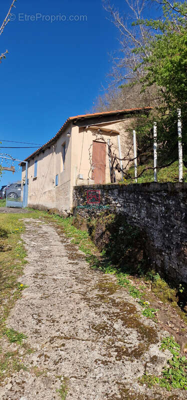 Maison à COMBRET