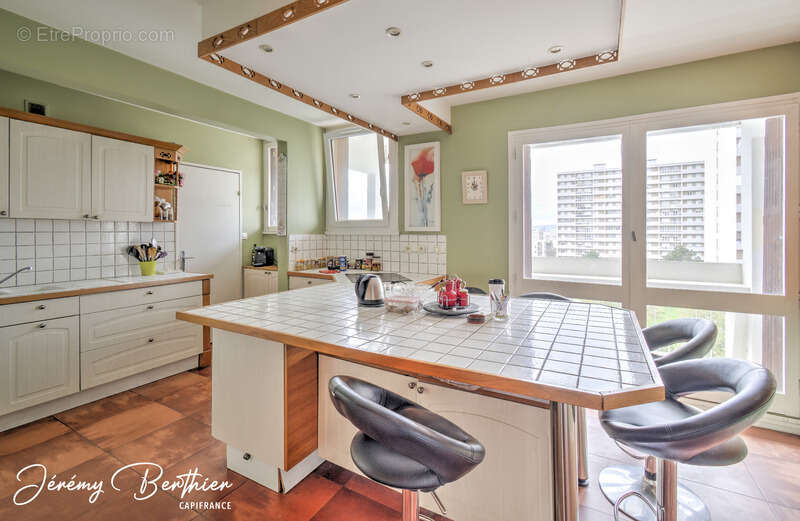 Appartement à RILLIEUX-LA-PAPE