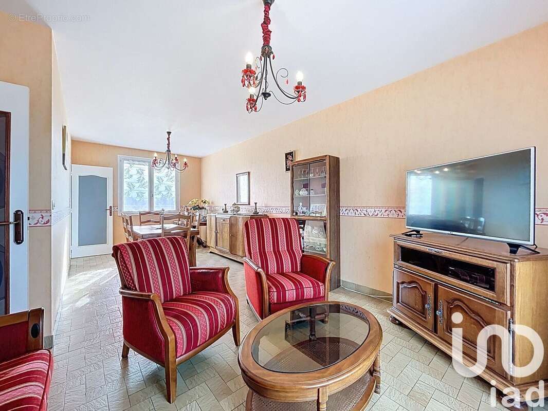 Photo 2 - Maison à SAINT-MARCEL