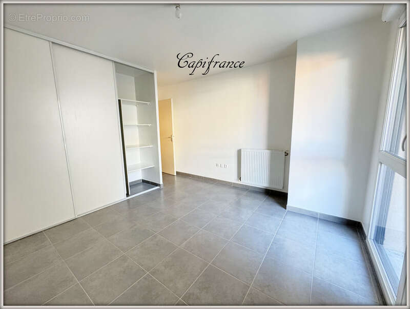 DRANCY Appartement F3 de 63 m² Centre ville ASCENSEUR  2 places parking - photo 4