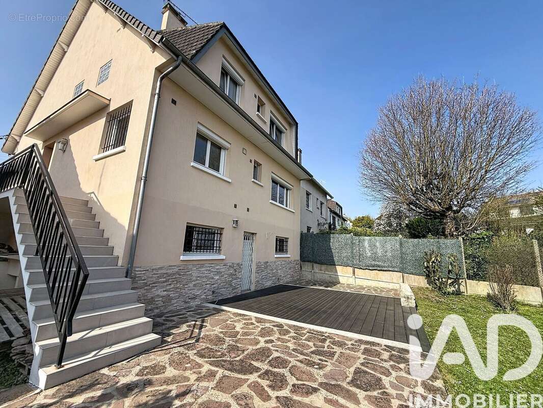 Photo 2 - Maison à BRUNOY