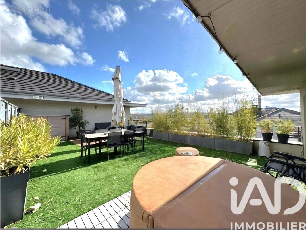 Photo 1 - Appartement à VILLENEUVE-LE-ROI