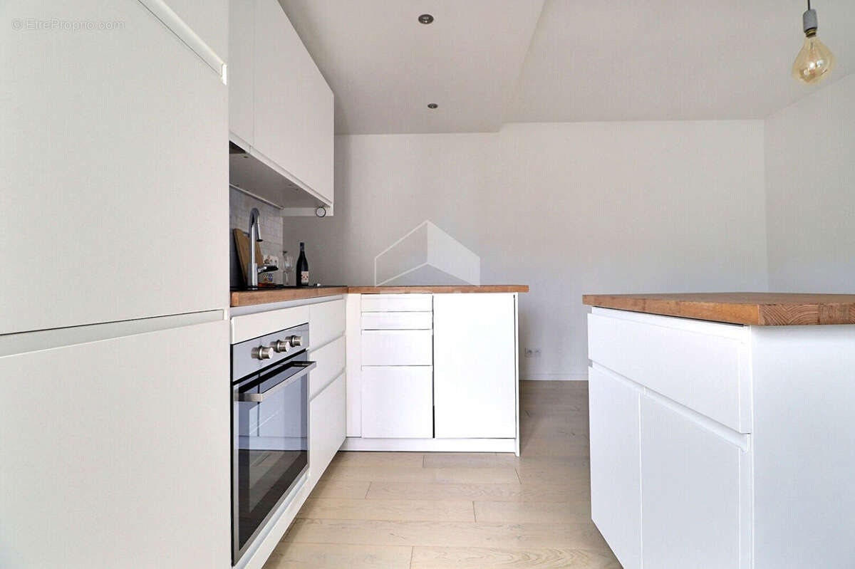 Appartement à AUBERVILLIERS