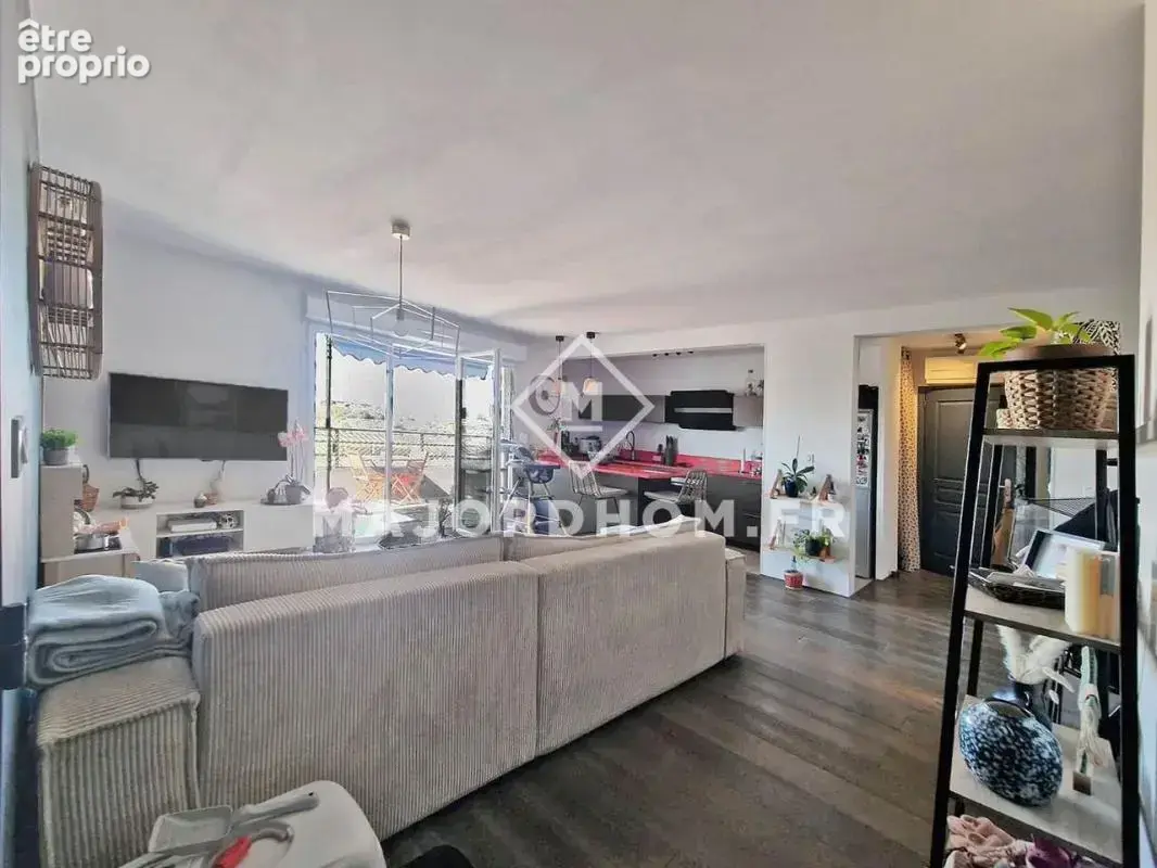 Vente Type 4 dernier étage terrasse de 35 m2 calme vue dégagée 13010 - photo 8
