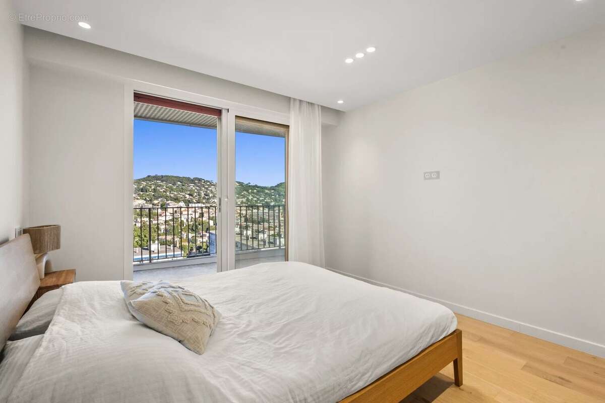 Appartement à LE CANNET