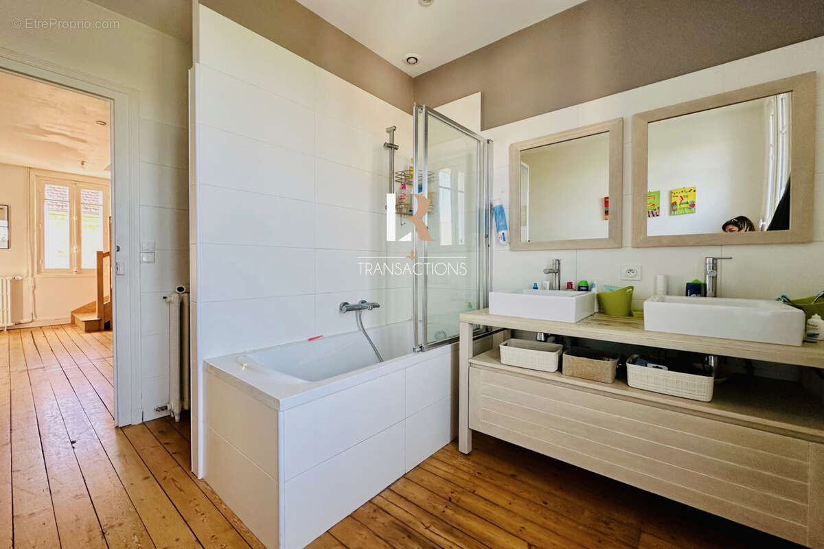 Maison à LA ROCHELLE