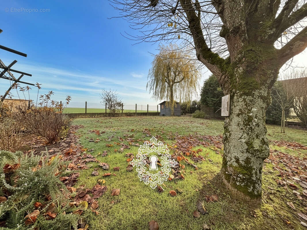 Maison à LONGUEVILLE