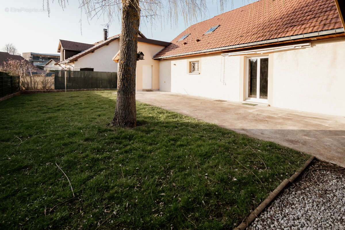 Maison à PONTARLIER