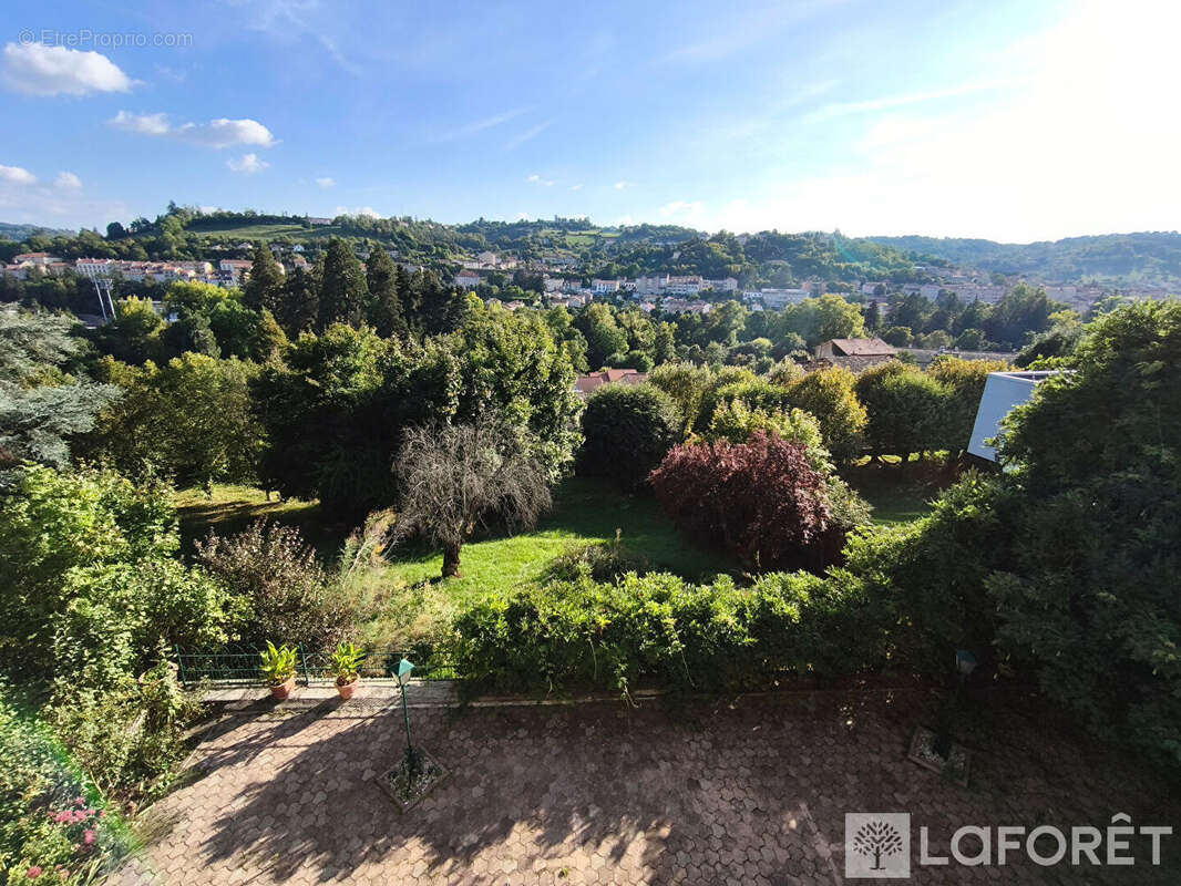 Maison à ESPALY-SAINT-MARCEL