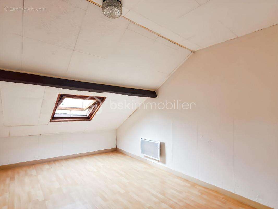 Maison à CHEF-BOUTONNE