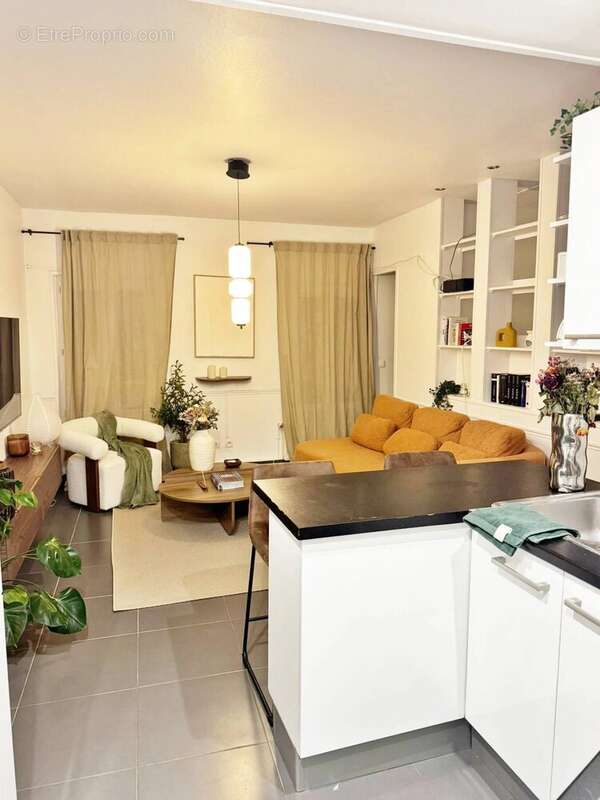 Appartement à SAINT-MAUR-DES-FOSSES