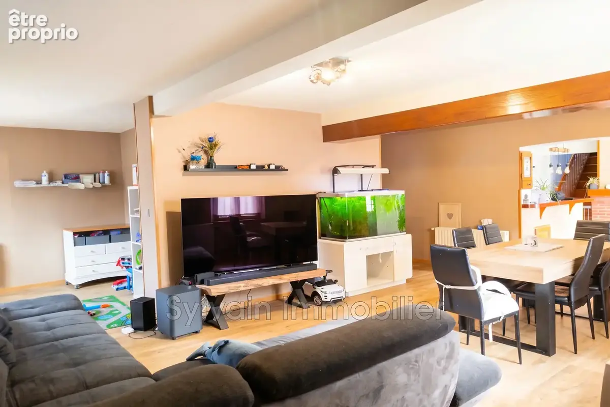 Maison 7 pièces 127 m² à vendre à Gournay-En-Bray (76220) - photo 2