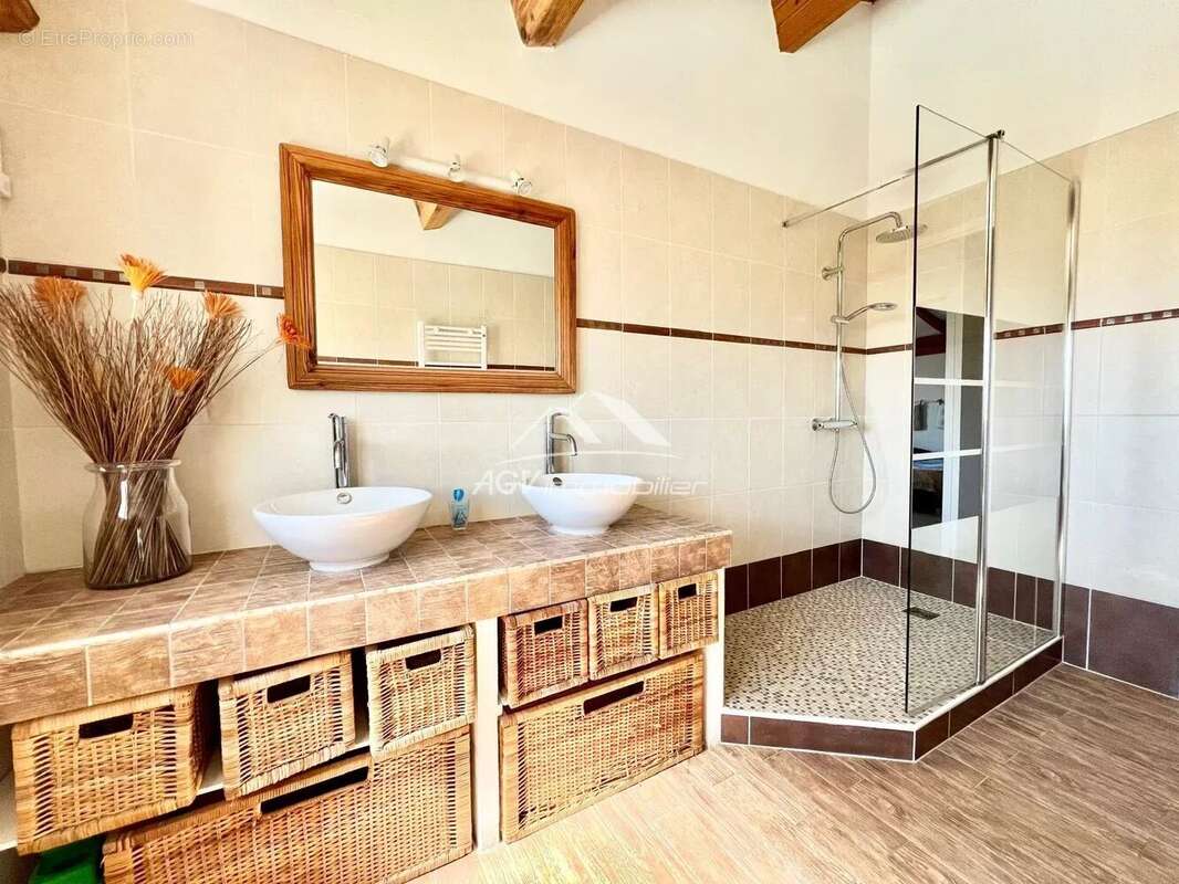 Maison à SAINT-PRIVAT-DES-VIEUX