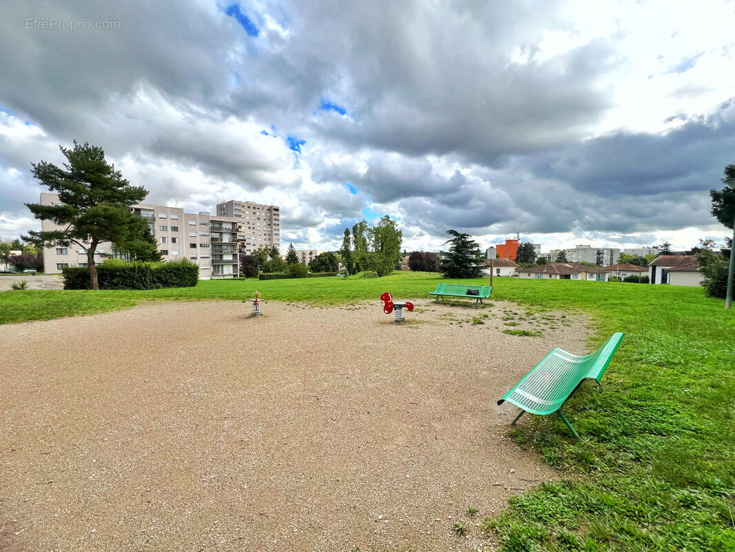 Appartement à SAINT-PRIEST