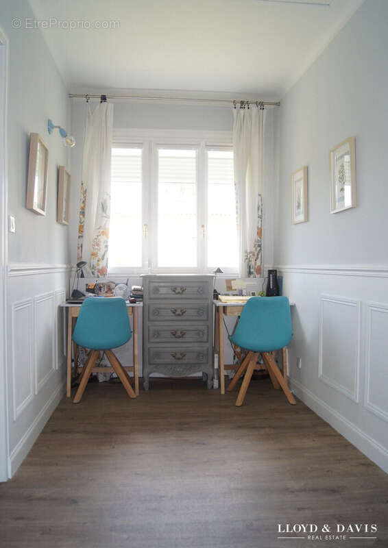 Maison 158 m² à Nyons  - photo 2