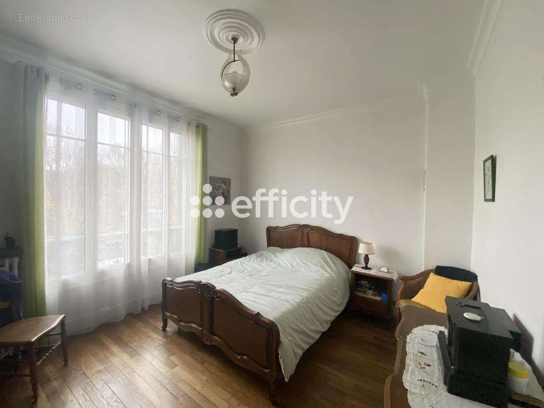 Maison à RUEIL-MALMAISON