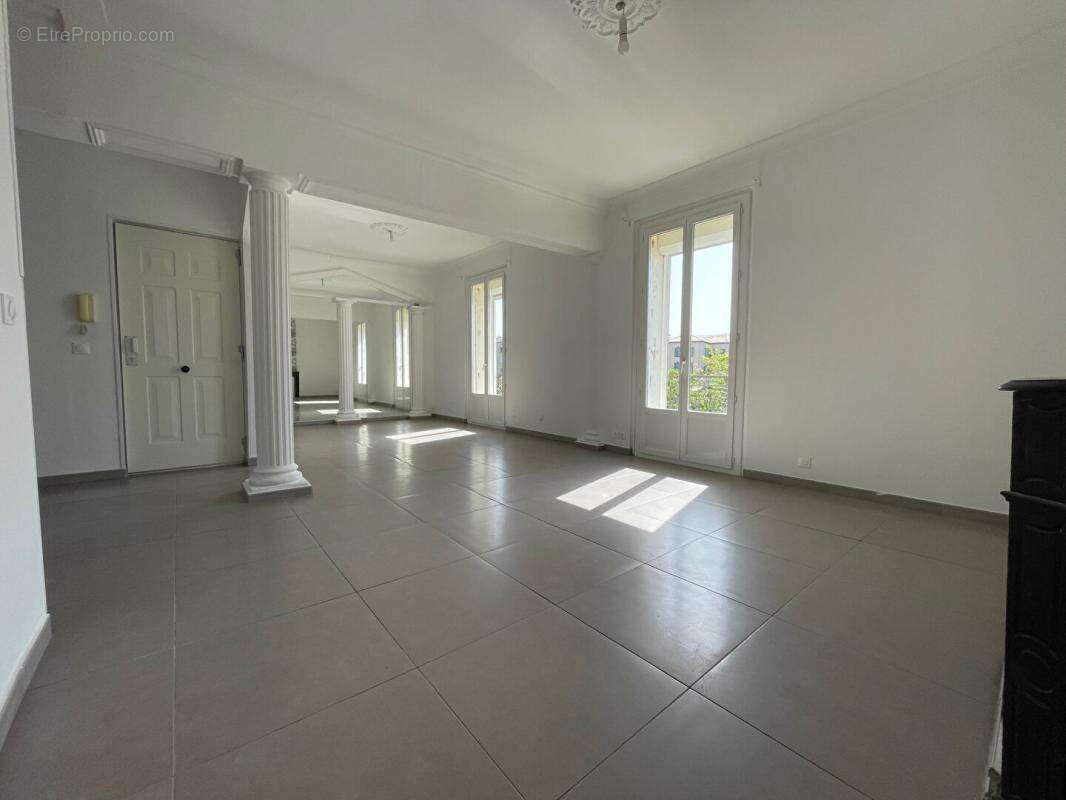 Appartement Agde 4 pièce(s) 108 m2 - photo 4