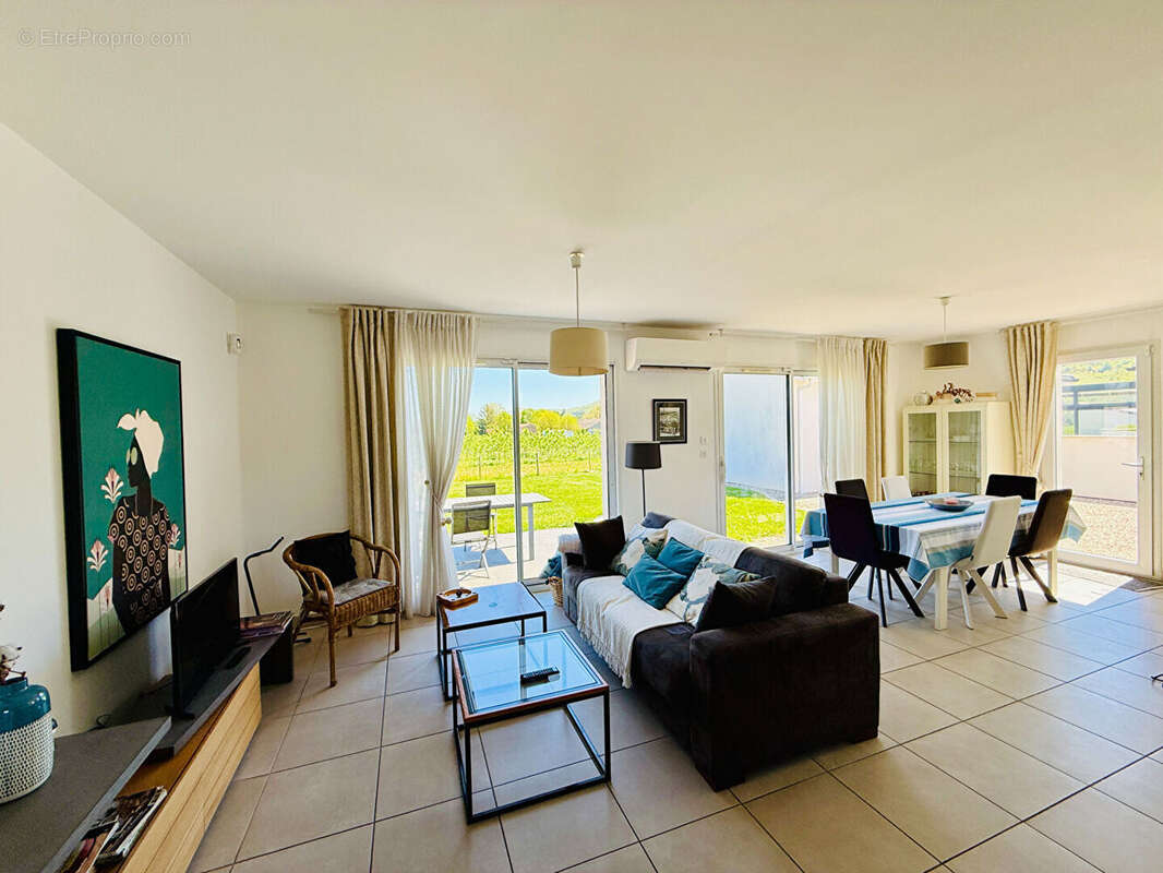 Maison à SAINT-SYLVESTRE-SUR-LOT