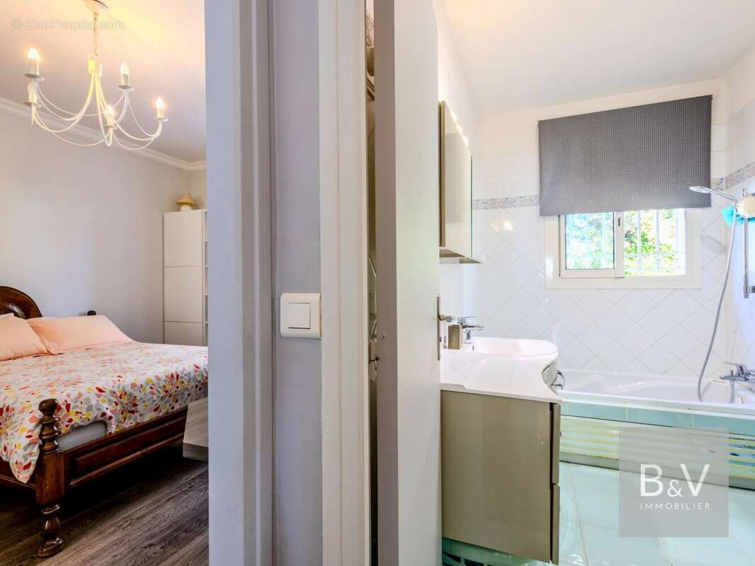 Maison à MOUANS-SARTOUX