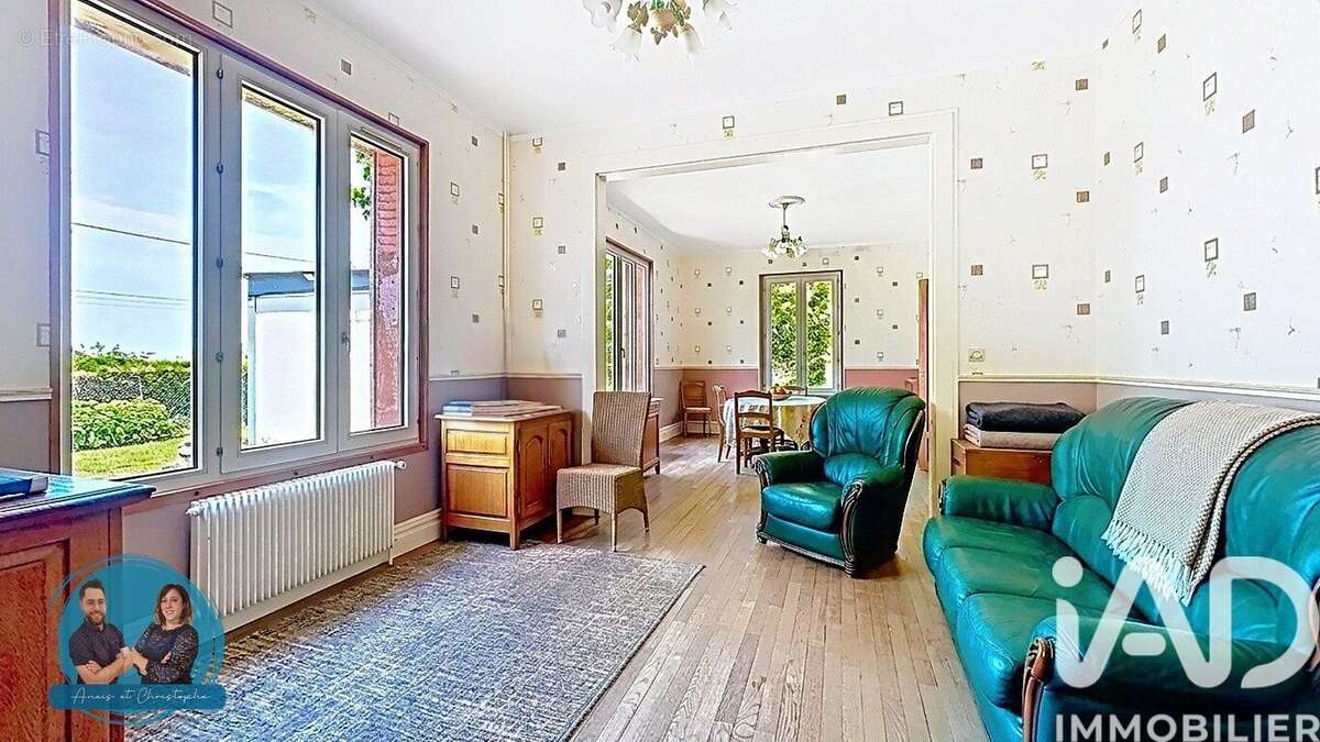 Maison 207 m² à Clevilliers  - photo 4