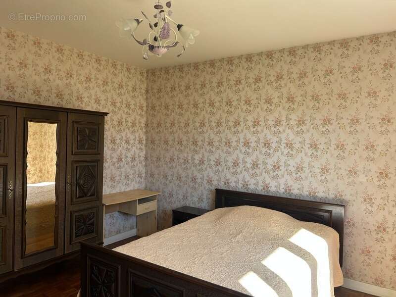 Maison à CHATEAUPONSAC