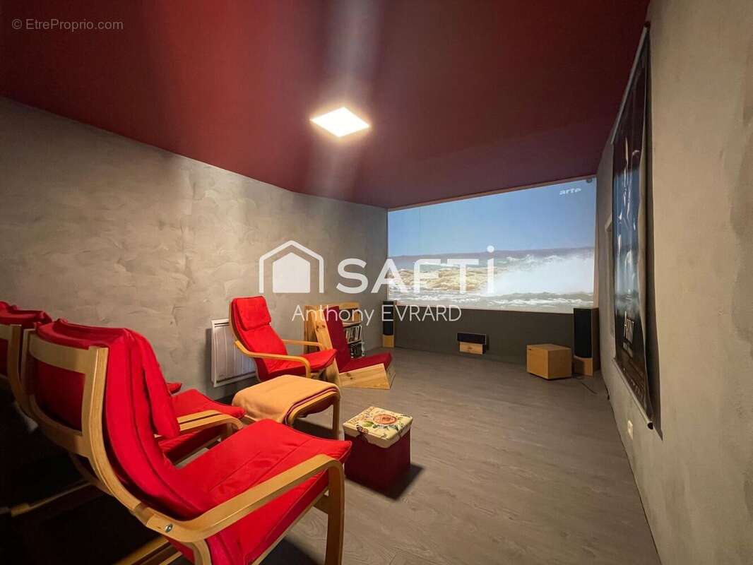 Maison 210 m² à Vaison-La-Romaine  - photo 8