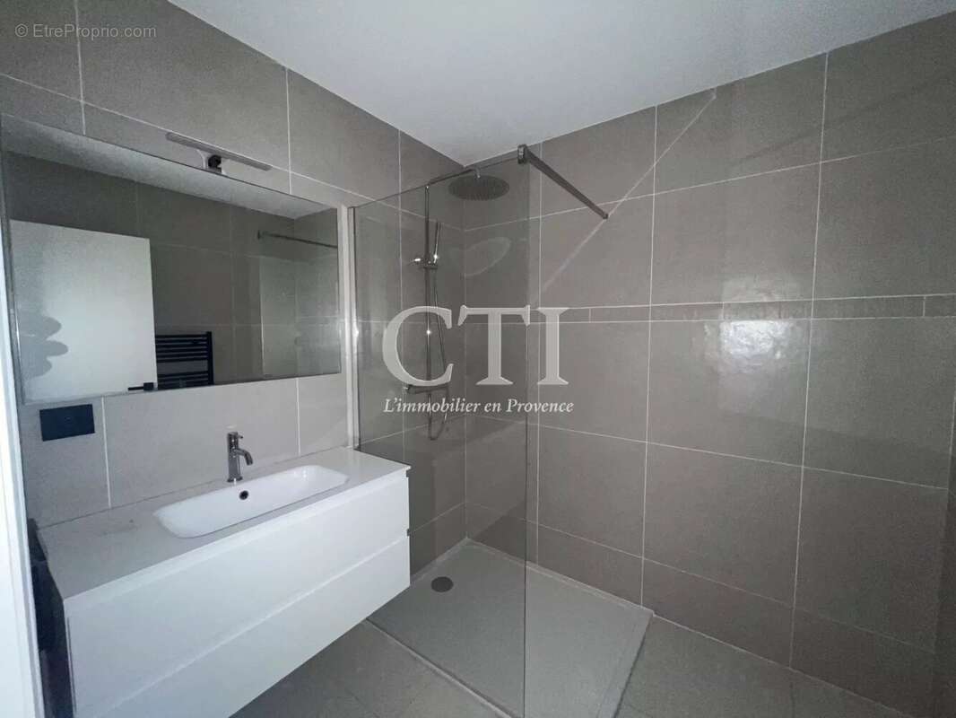 Appartement T3 70.80 m² Résidence "Les Terrasses du château" - photo 11