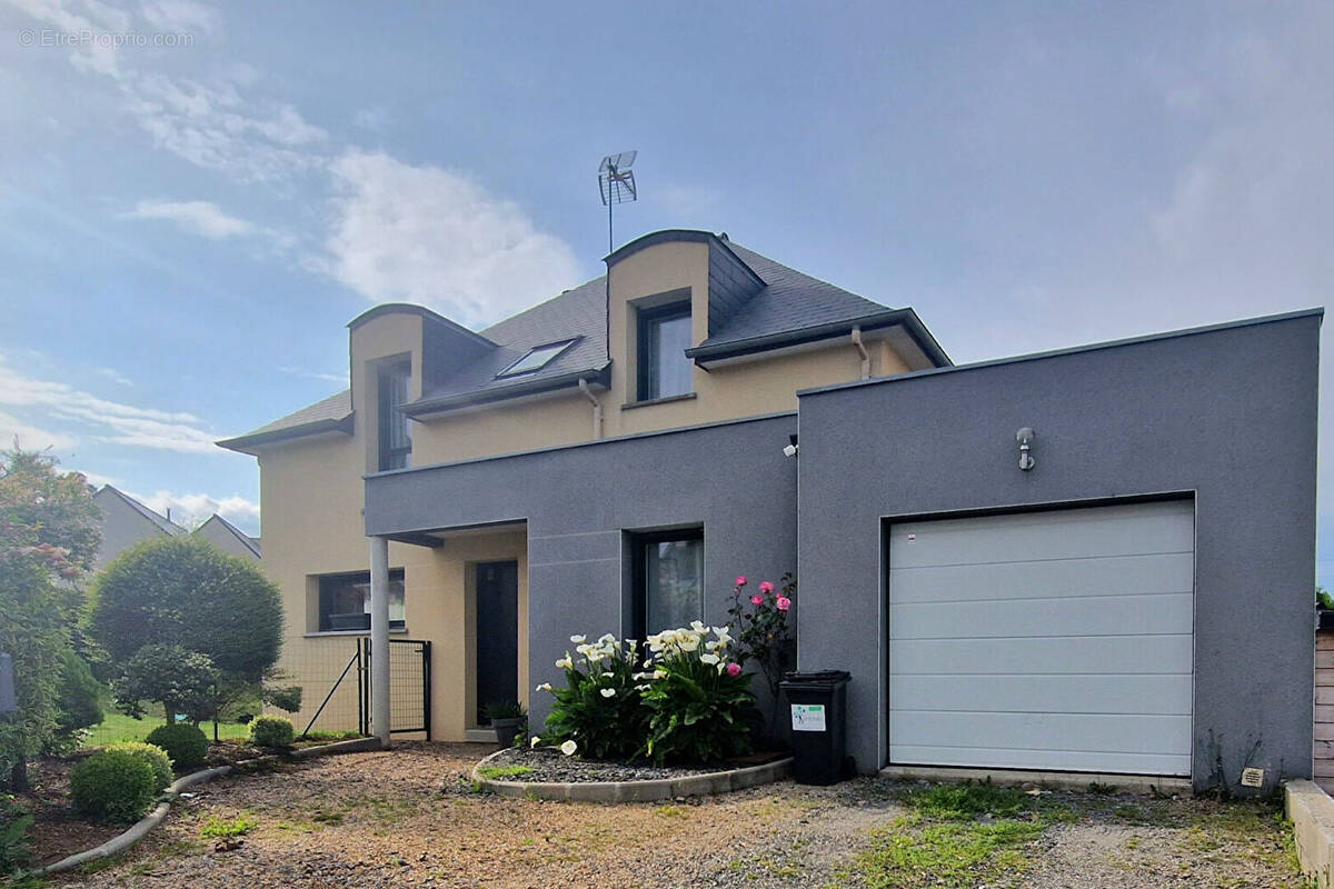 Maison à SAINTE-COLOMBE