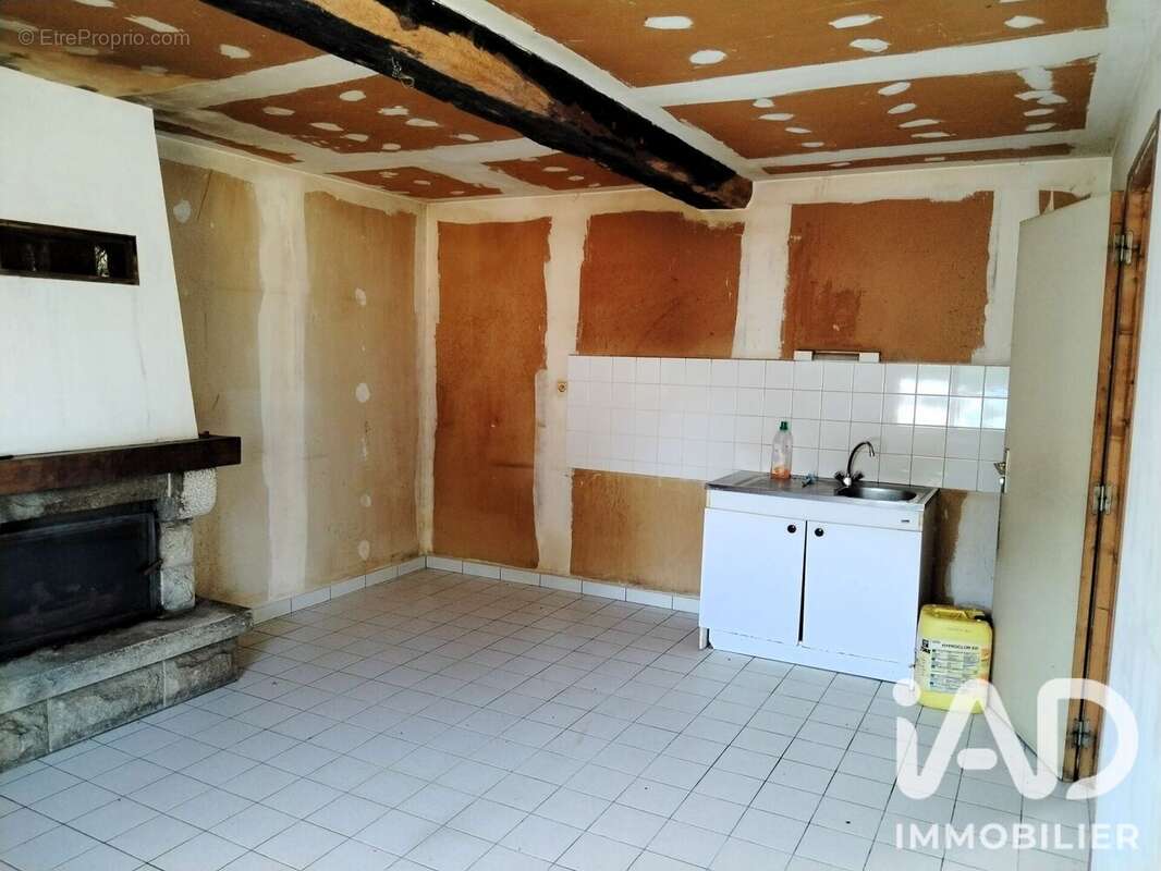 Maison 56 m² à Parigny  - photo 4