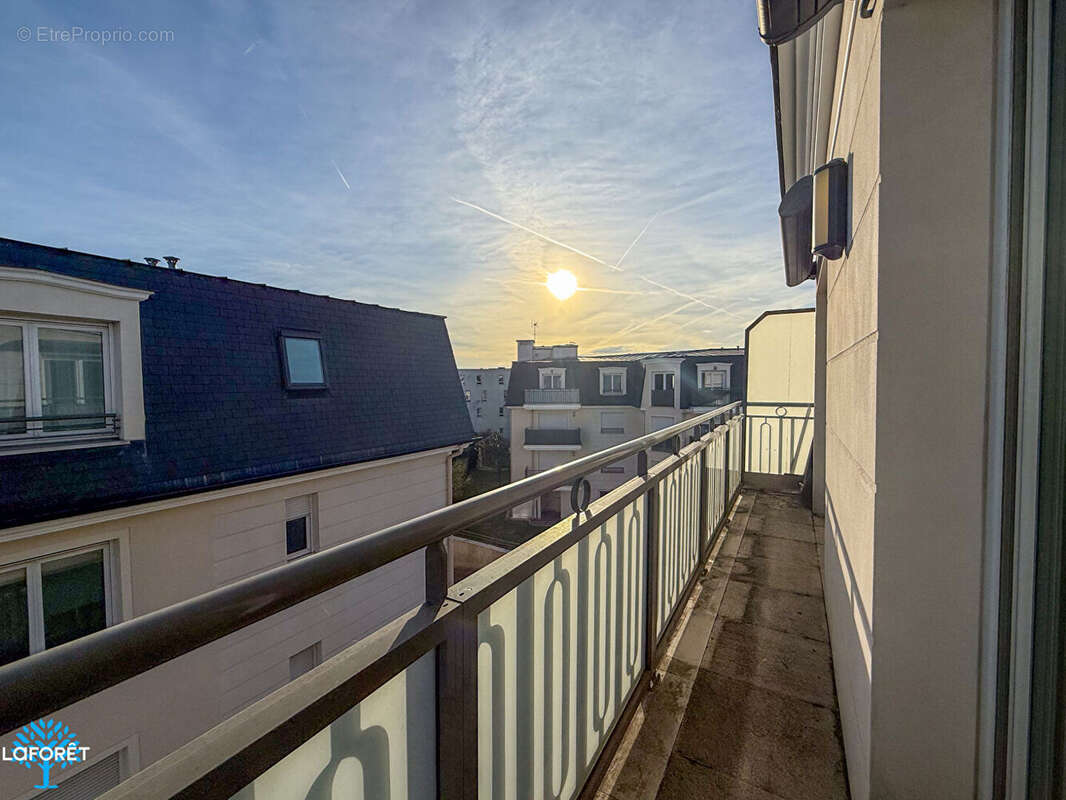 Appartement à SAINTE-GENEVIEVE-DES-BOIS