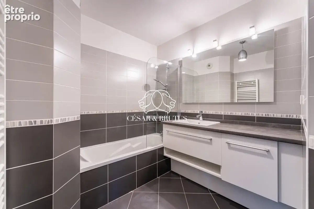 Appartement 65 m² à Villeurbanne  - photo 8