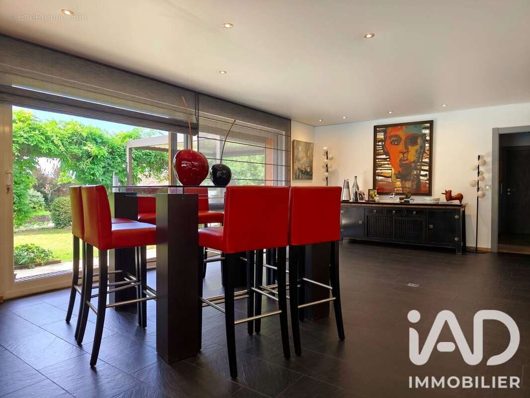 Maison 255 m² à Allinges  - photo 6