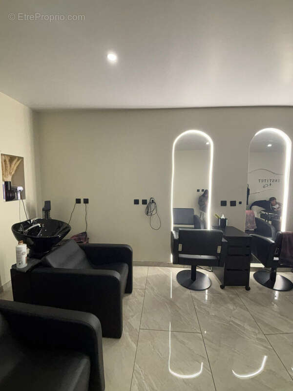 Commerce à MARSEILLE-13E